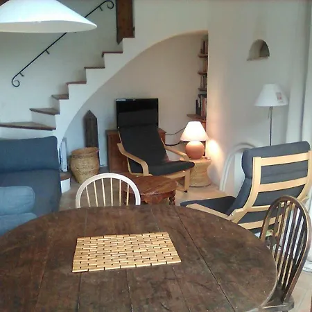 Les Amandiers Holiday home *